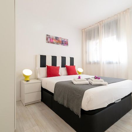 Castell Beach Aparthotel Castelldefels Bagian luar foto